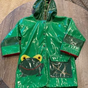 Kidorable frog raincoat